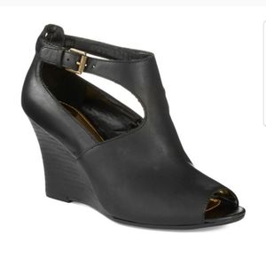 Ralph Lauren Hannie Open Toe Wedge Size 9